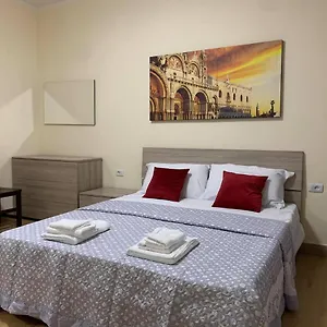  Alojamento de Acomodação e Pequeno-almoço Chowdhury House